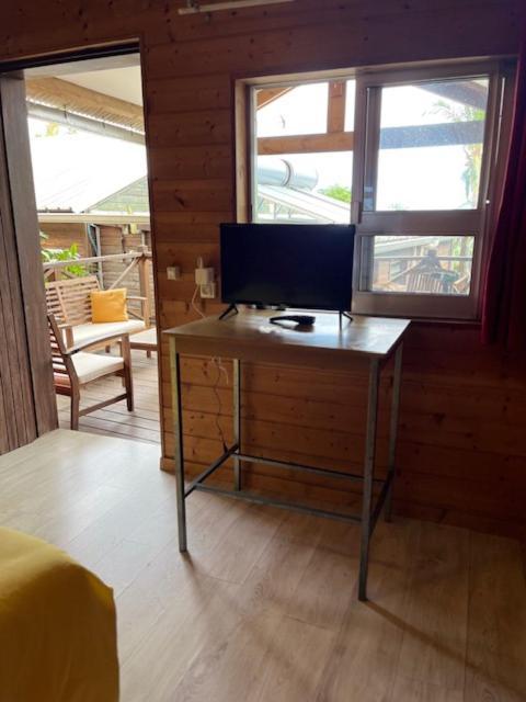La Bananeraie Apt 35M2 Piscine Jardin Tropical Parking Prive Saint-Leu Bagian luar foto